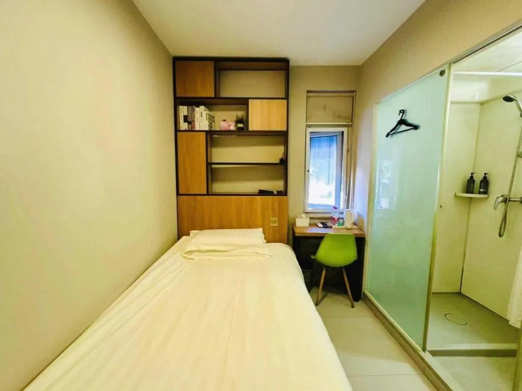 Bed in Jinjiang Inn Style Ningbo Railway Station