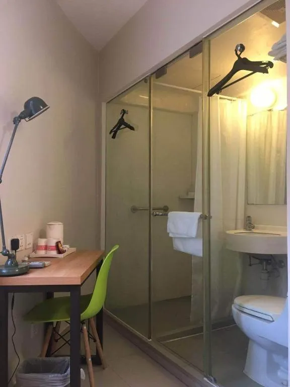 Jinjiang Inn Style Ningbo Railway Station