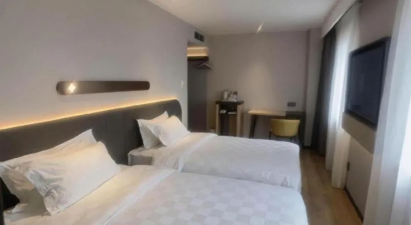 Bed in Jinjiang Inn Tianjin Station Jinwan Square