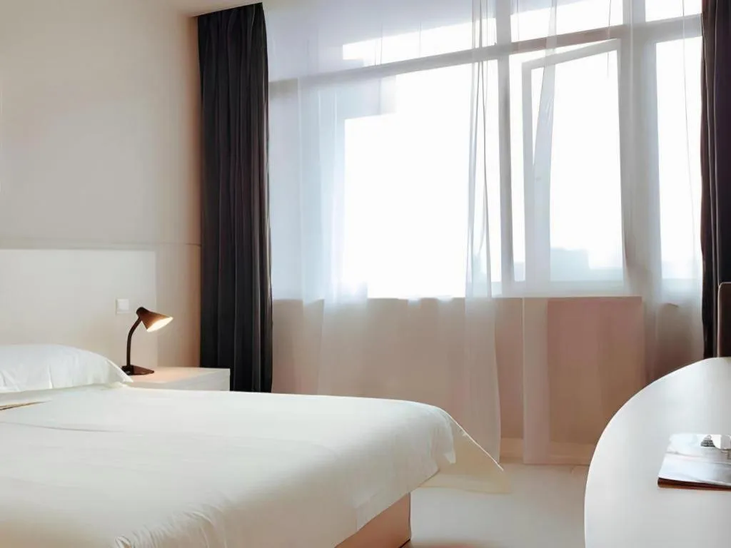 Bed in Jinjiang Inn Shanghai Songjiang University Town