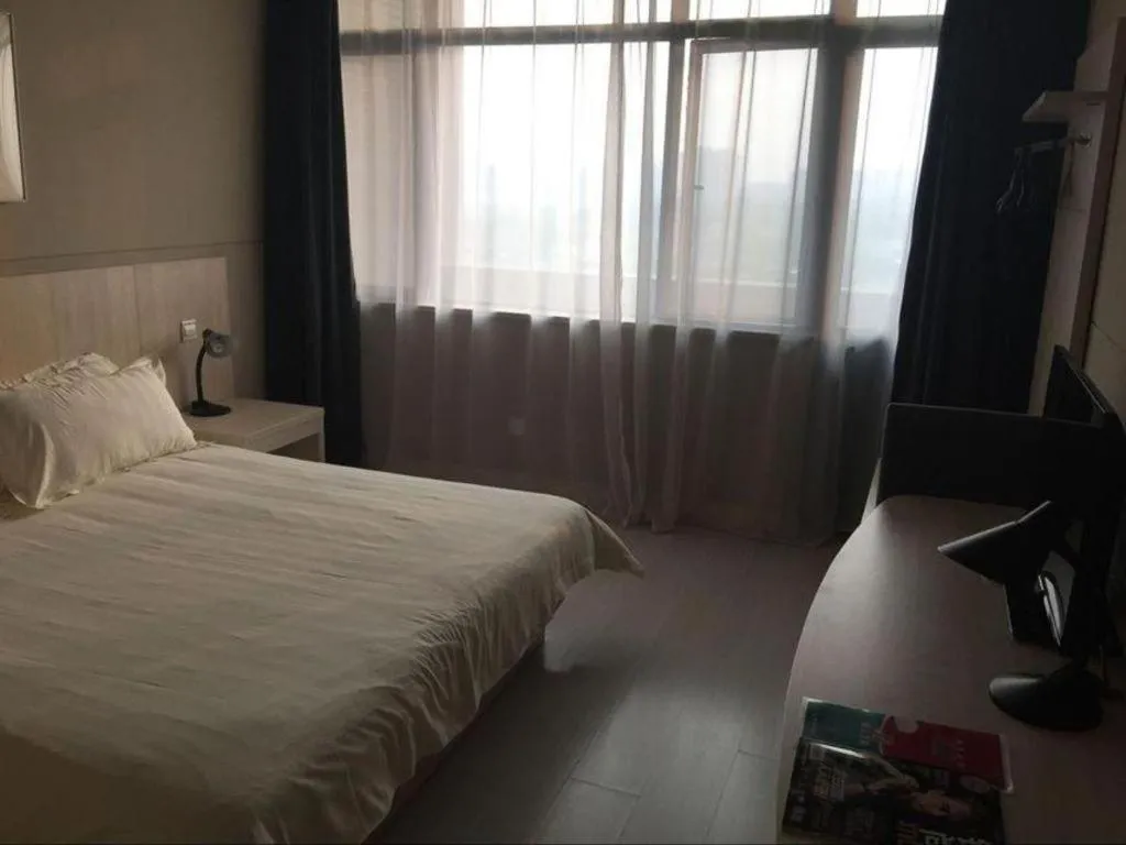 Bed in Jinjiang Inn Shanghai Songjiang University Town