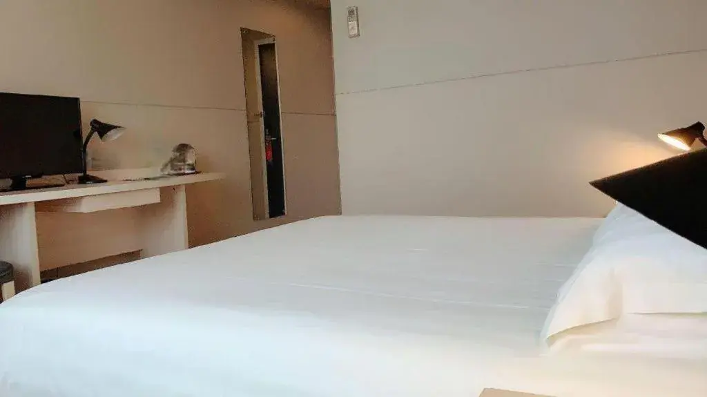 Bed in Jinjiang Inn Shanghai Songjiang University Town Bed in Jinjiang Inn Shanghai Songjiang University Town