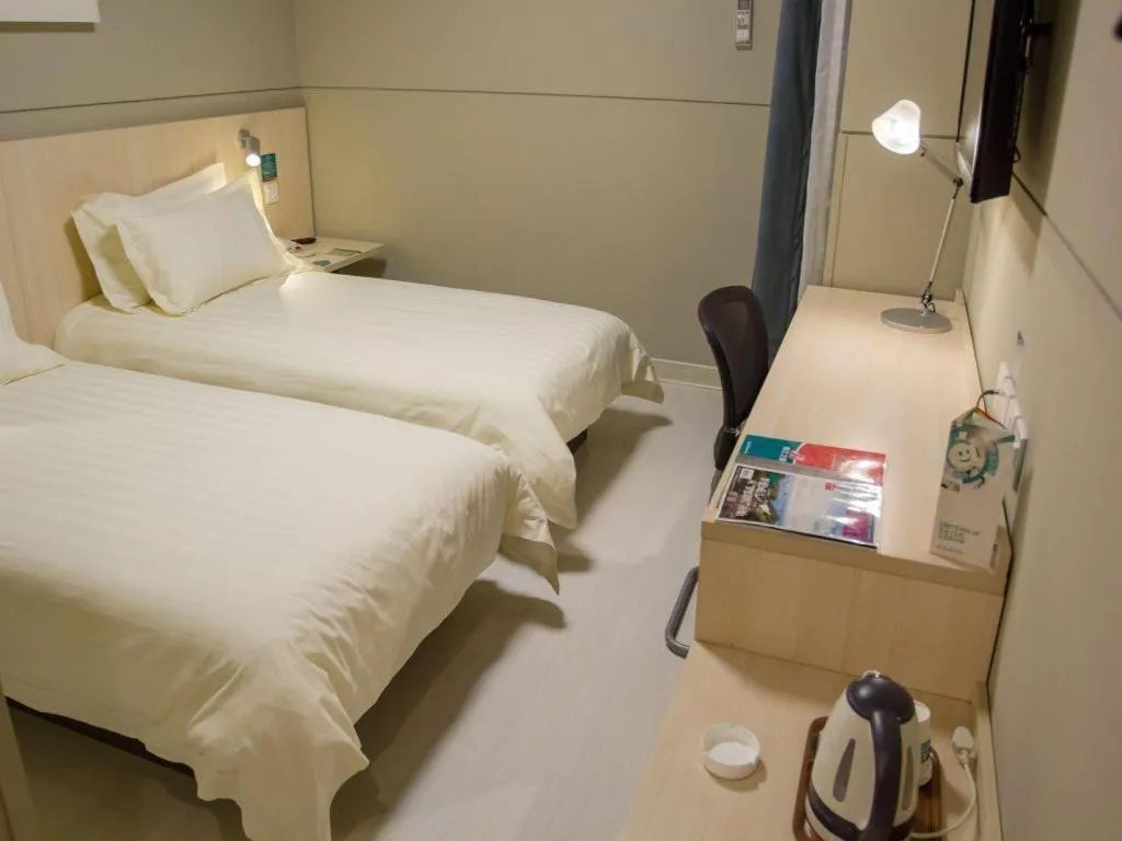 Bed in Jinjiang Inn Shanghai Songjiang University Town