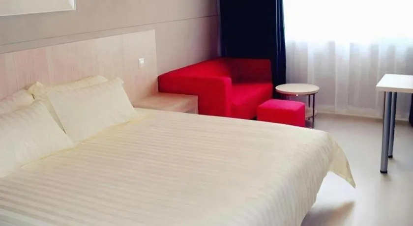 Bed in Jinjiang Inn Shanghai Songjiang University Town