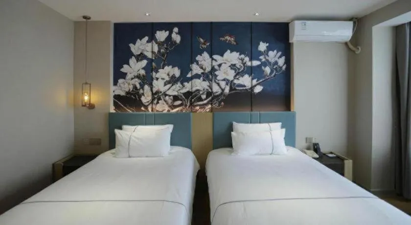 Bed in Jinjiang Inn Chengdu Kuanzhai Alley Jinxianqiao