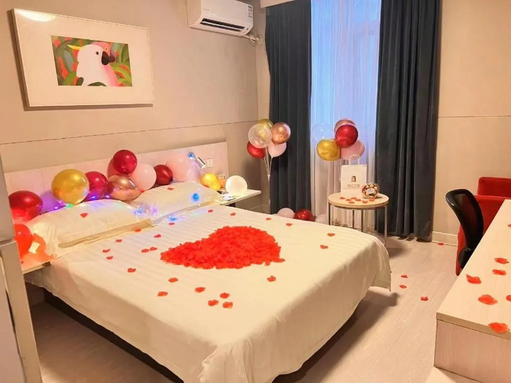 Bed in Jinjiang Inn Wuhan Hanjiang Road Metro Station Jiangtan Pedestrian Street