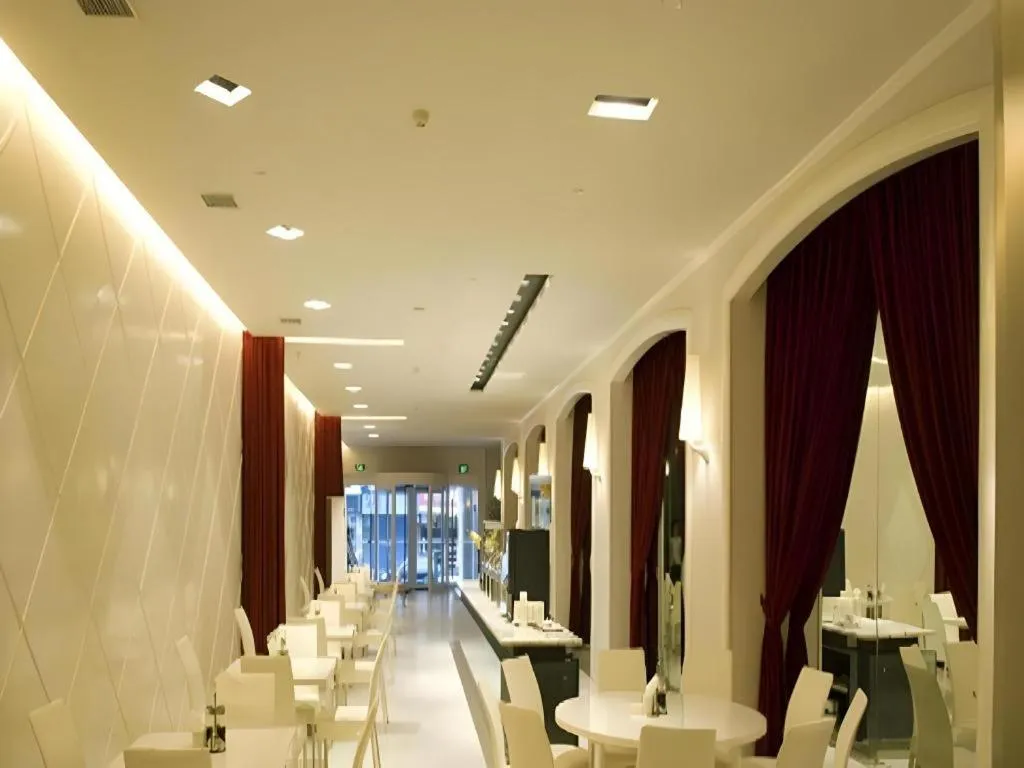 Jinjiang Inn Wuhan Hanjiang Road Metro Station Jiangtan Pedestrian Street