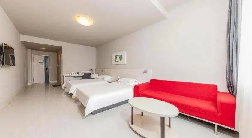 Bed in Jinjiang Inn JiNan Daminghu New Scenic Area Lishan Road Bed in Jinjiang Inn JiNan Daminghu New Scenic Area Lishan Road