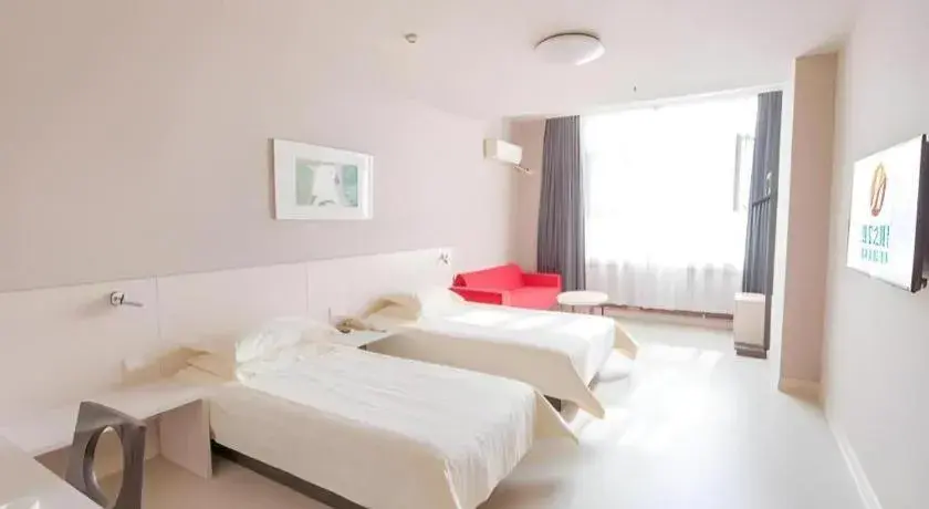 Bed in Jinjiang Inn JiNan Daminghu New Scenic Area Lishan Road Bed in Jinjiang Inn JiNan Daminghu New Scenic Area Lishan Road