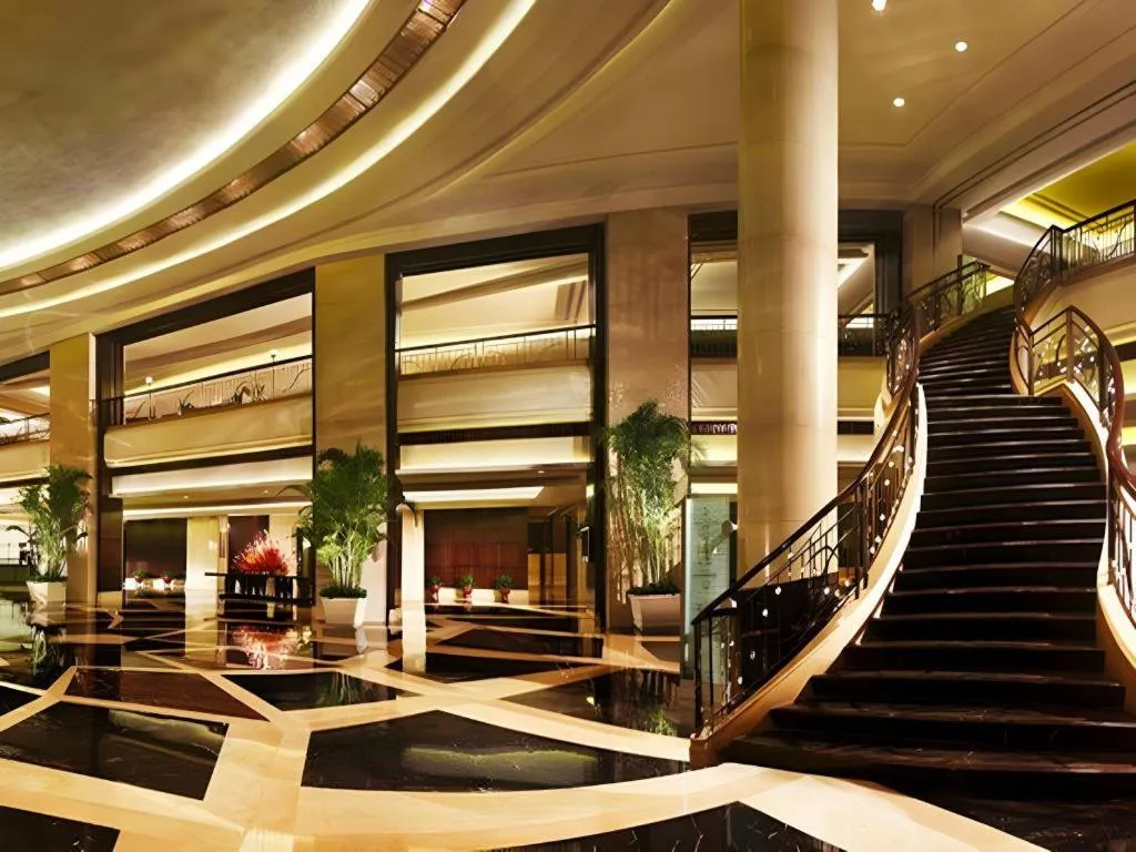 New Century Hangzhou Grand Hotel