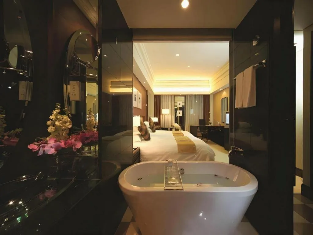 New Century Hangzhou Grand Hotel