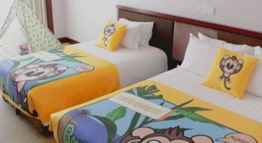 Bed in New Century Hotel Ninghai