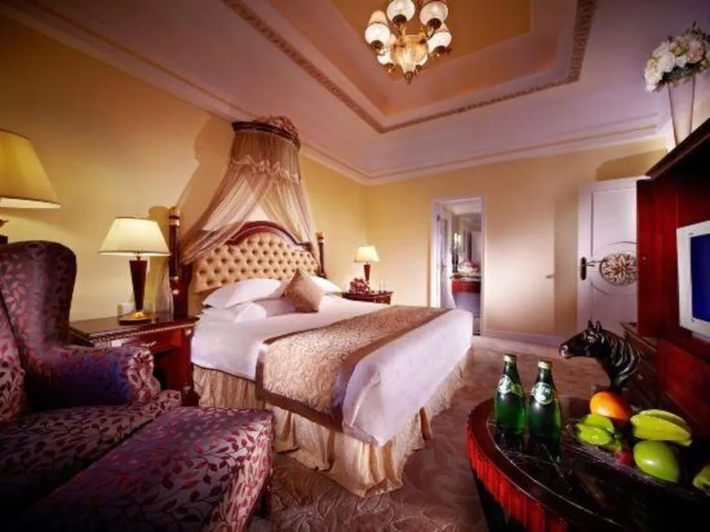 Bed in New Century Hotel Taizhou