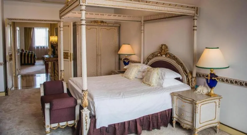 Bed in New Century Hotel Taizhou