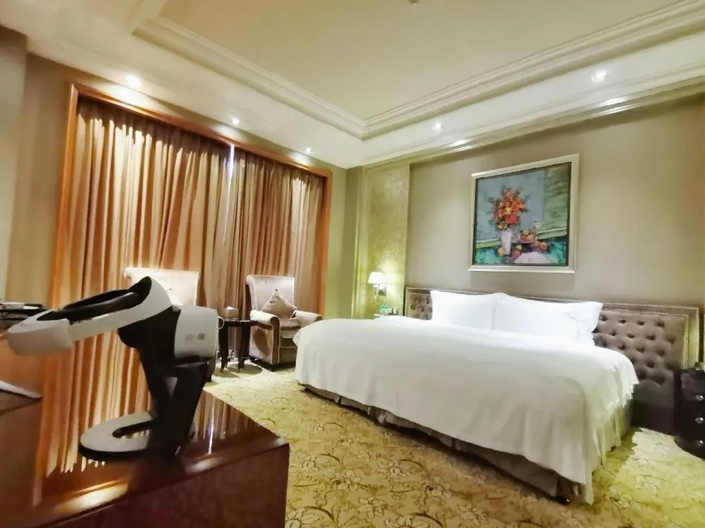 Bed in Chateau StarRiver Guangzhou Peninsula