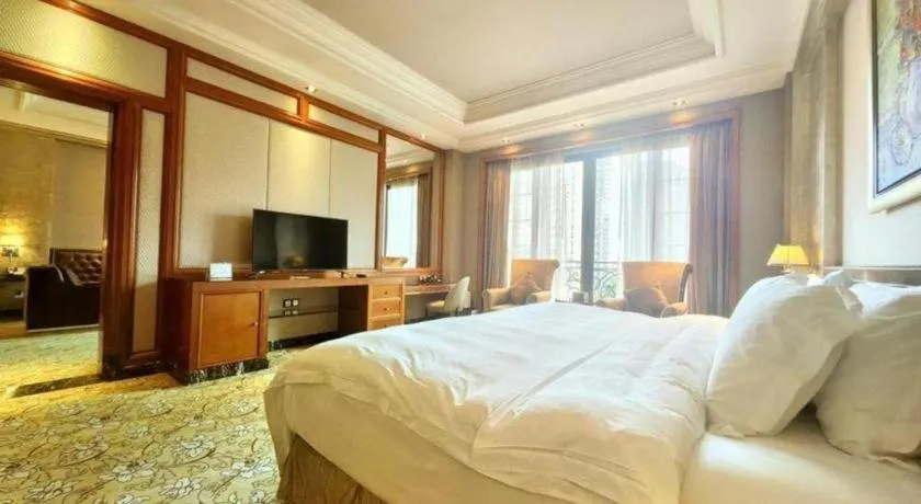 Bed in Chateau StarRiver Guangzhou Peninsula