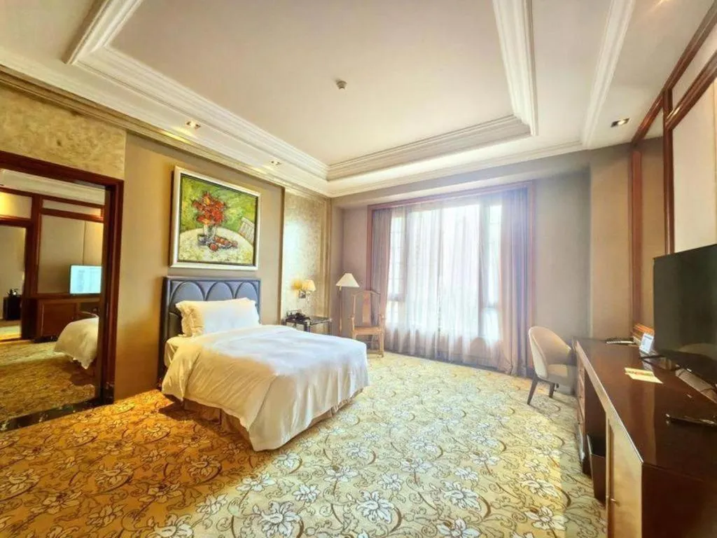 Bed in Chateau StarRiver Guangzhou Peninsula