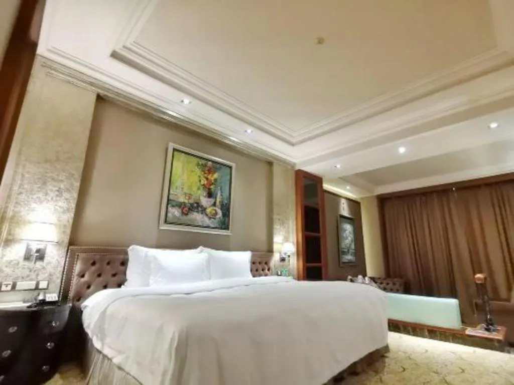 Bed in Chateau StarRiver Guangzhou Peninsula