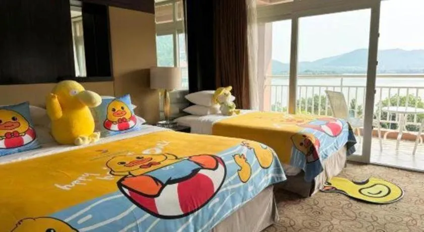 Bed in New Century Grand Hotel Xuzhou