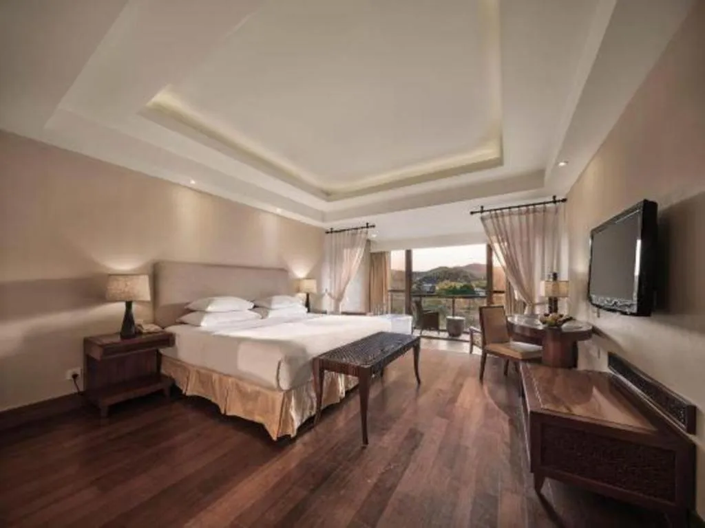 Bed in New Century Resort Jiulong Lake Ningbo