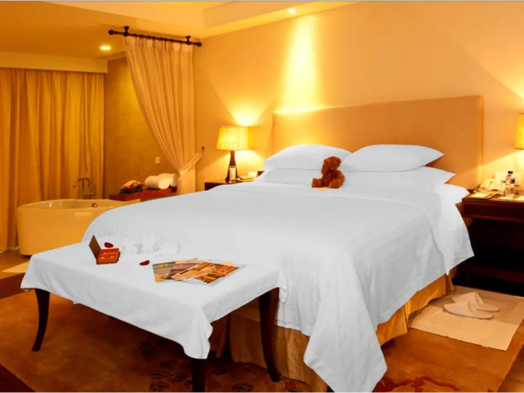 Bed in New Century Resort Jiulong Lake Ningbo