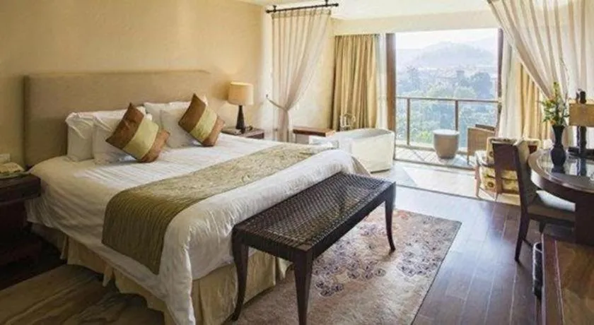 Bed in New Century Resort Jiulong Lake Ningbo