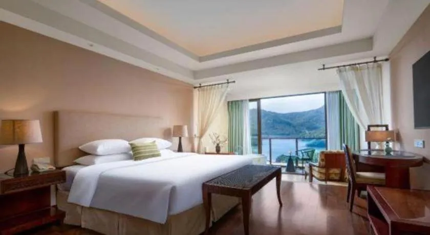 Bed in New Century Resort Jiulong Lake Ningbo