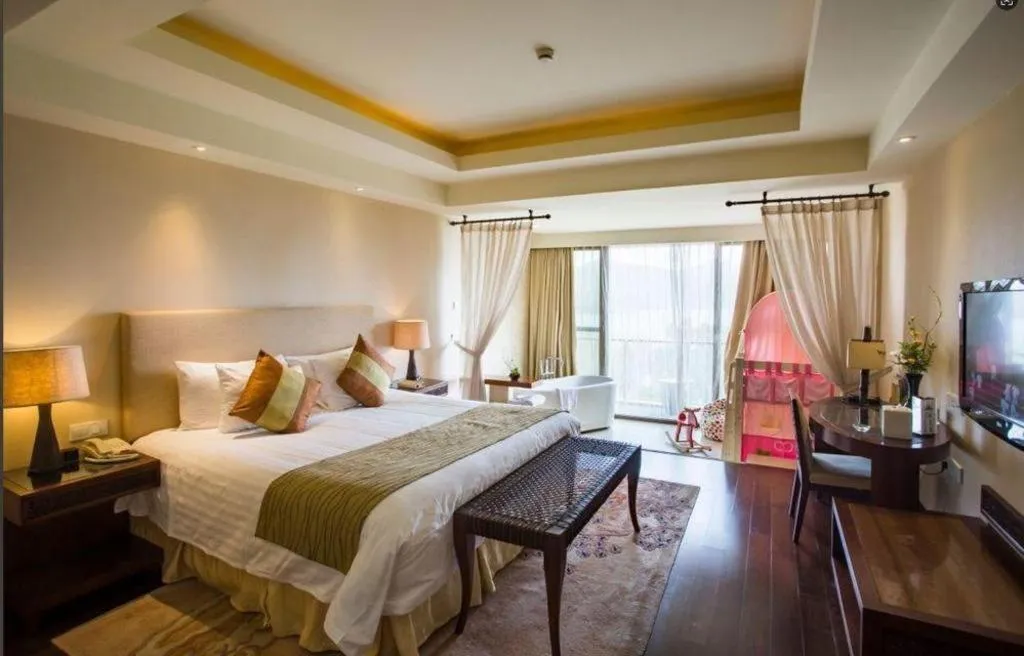 Bed in New Century Resort Jiulong Lake Ningbo