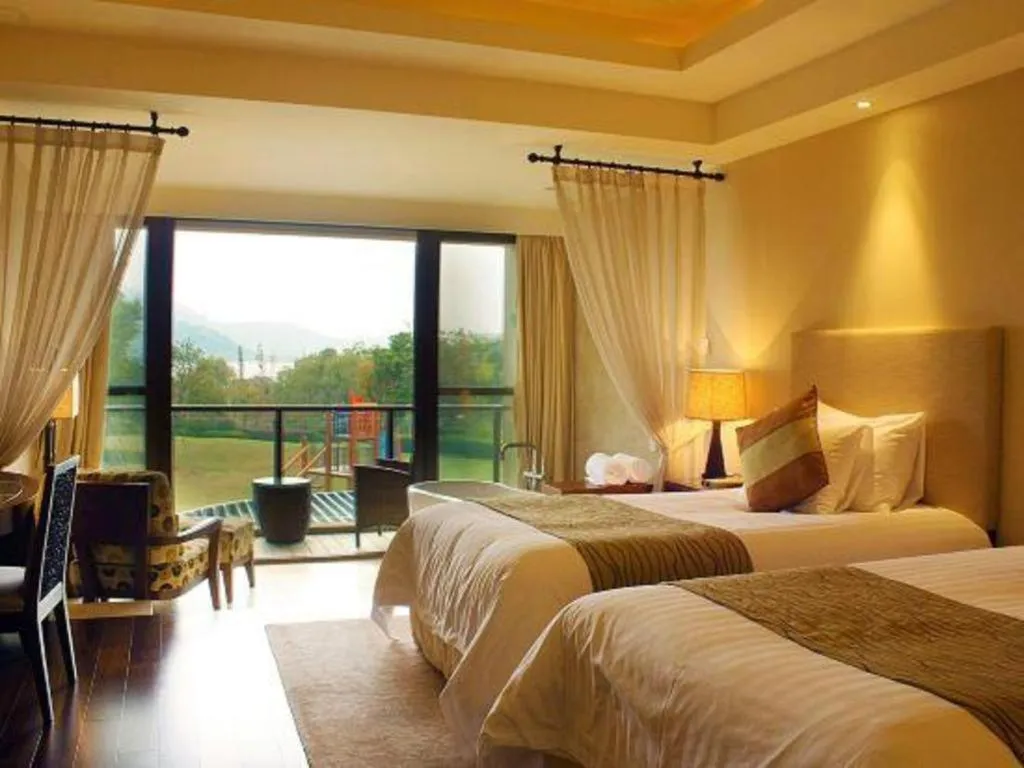 Bed in New Century Resort Jiulong Lake Ningbo