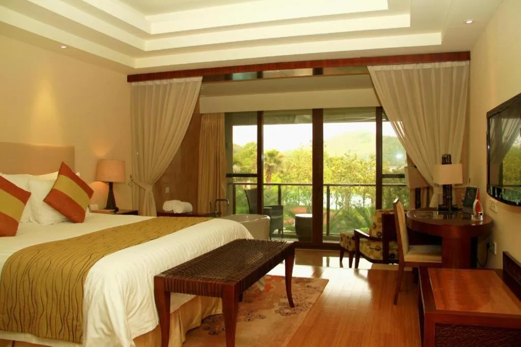 Bed in New Century Resort Jiulong Lake Ningbo