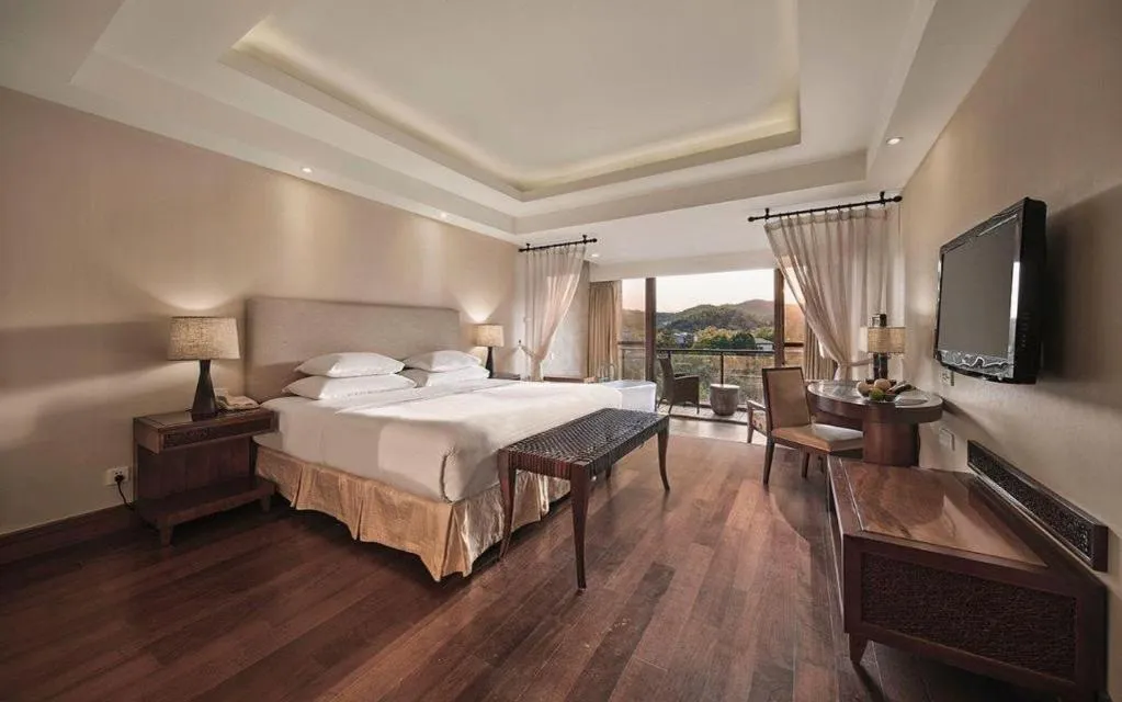 Bed in New Century Resort Jiulong Lake Ningbo