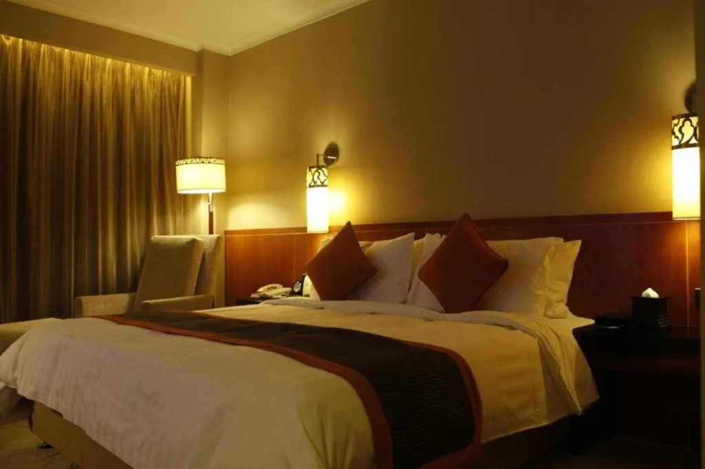 Bed in Xian Grand Noble Hotel