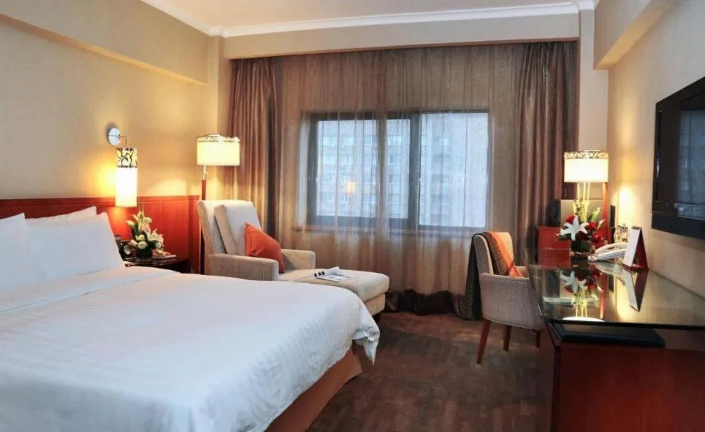 Bed in Xian Grand Noble Hotel