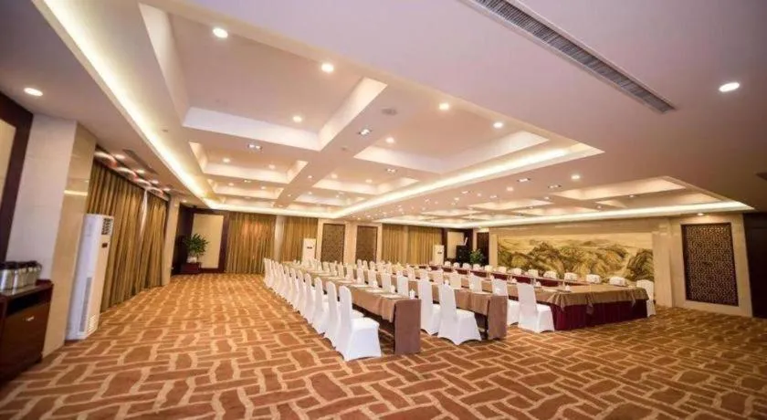 New Century Hotel Zaozhuang Fengming