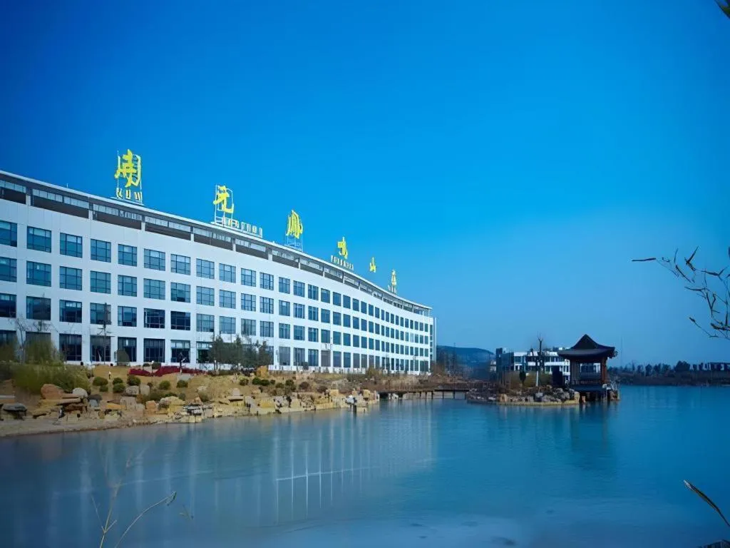 New Century Hotel Zaozhuang Fengming
