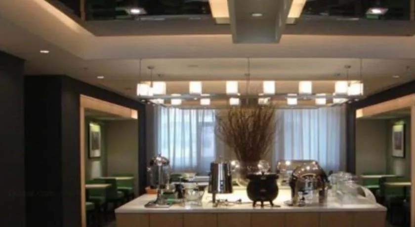 Jinjiang Inn Jiangyin Sports Center Chengjiang Middle Road