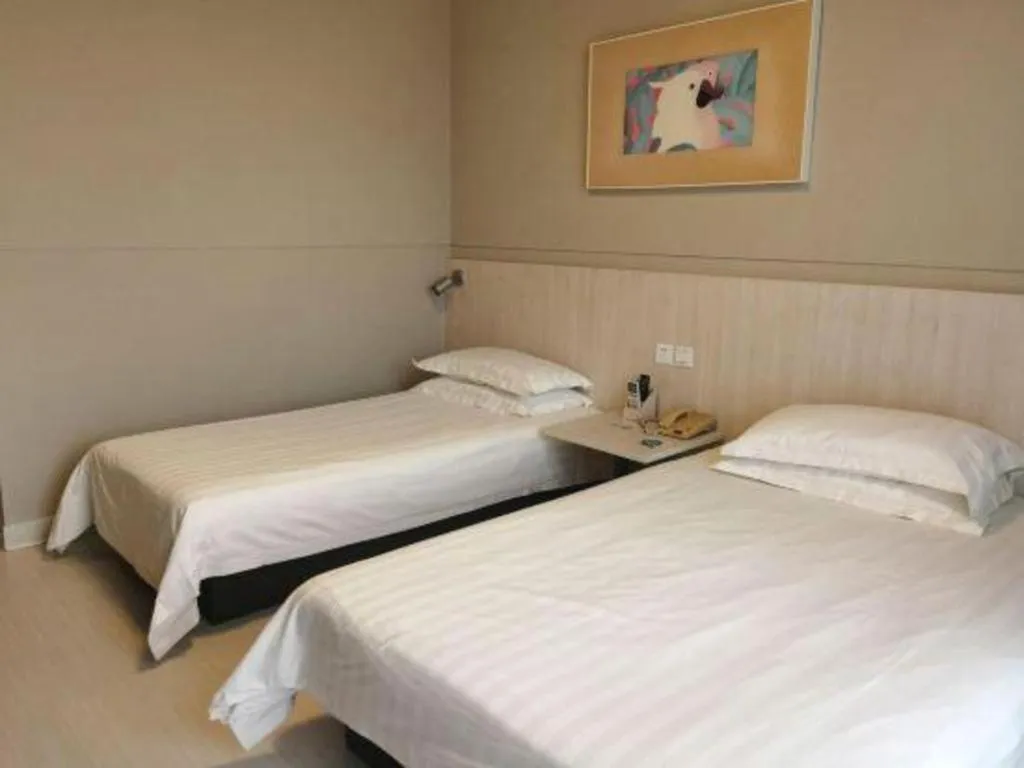 Bed in Jinjiang Inn Zhoushan Putuo Shenjiamen