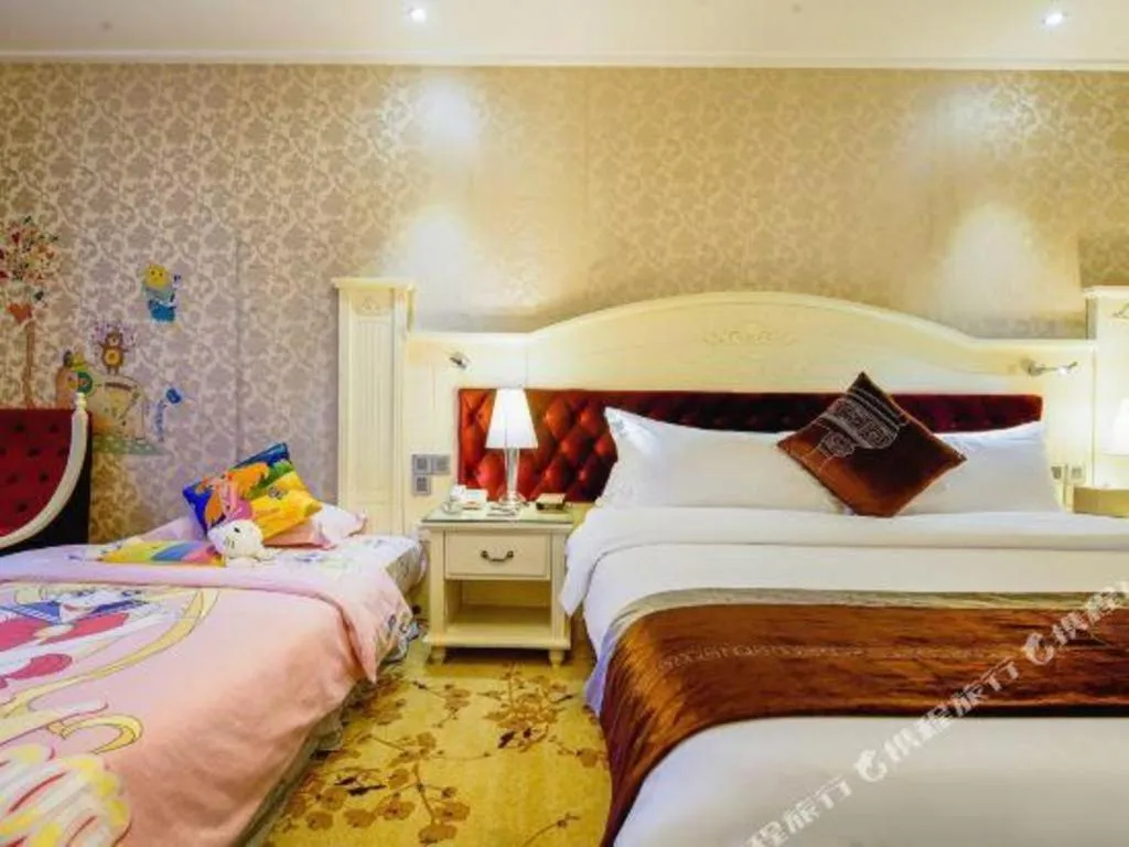 Bed in Guilin Bravo Hotel Grand Wing