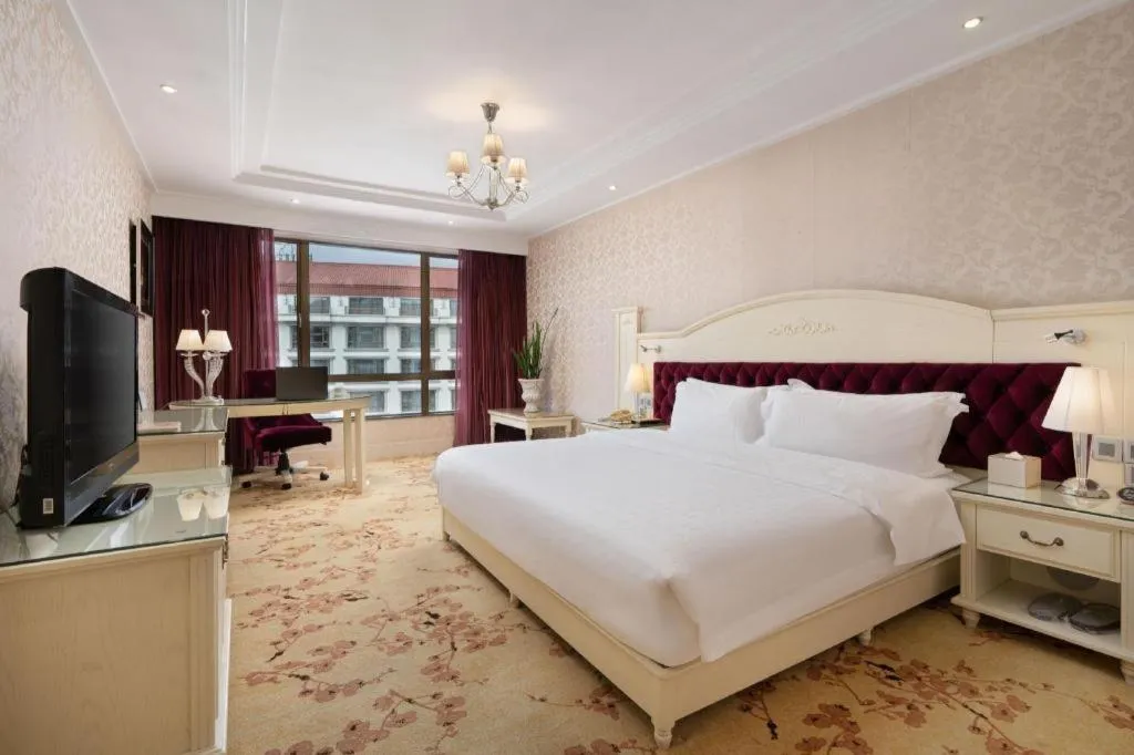 Bed in Guilin Bravo Hotel Grand Wing