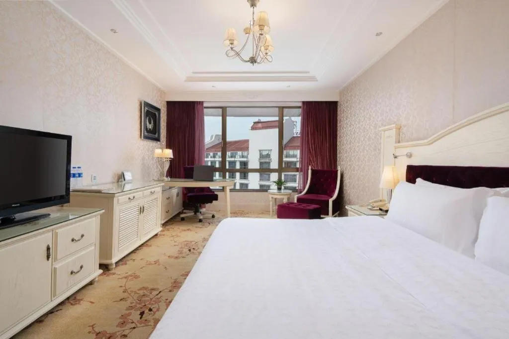 Bed in Guilin Bravo Hotel Grand Wing