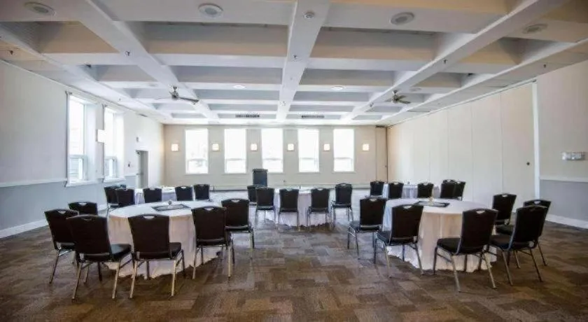 Coast High Country Inn