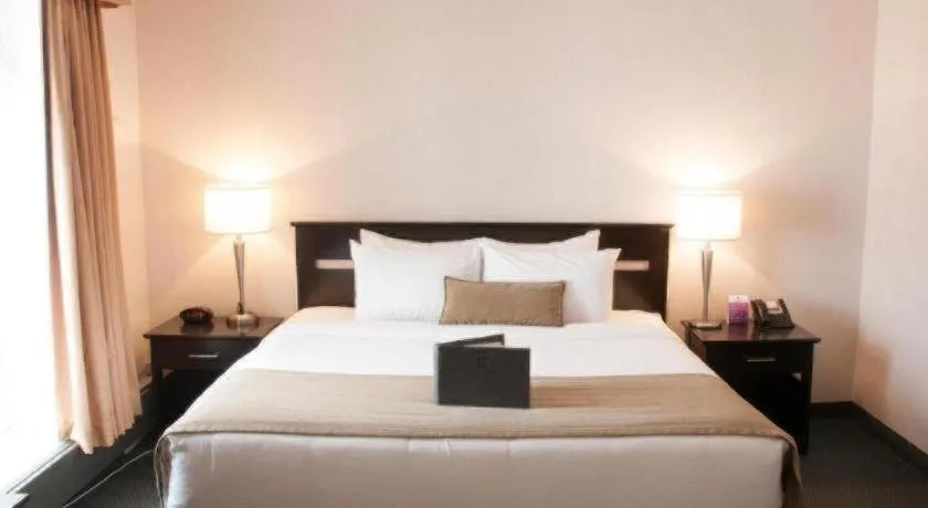 Bed in Coast High Country Inn