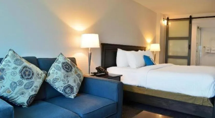 Bed in Coast High Country Inn