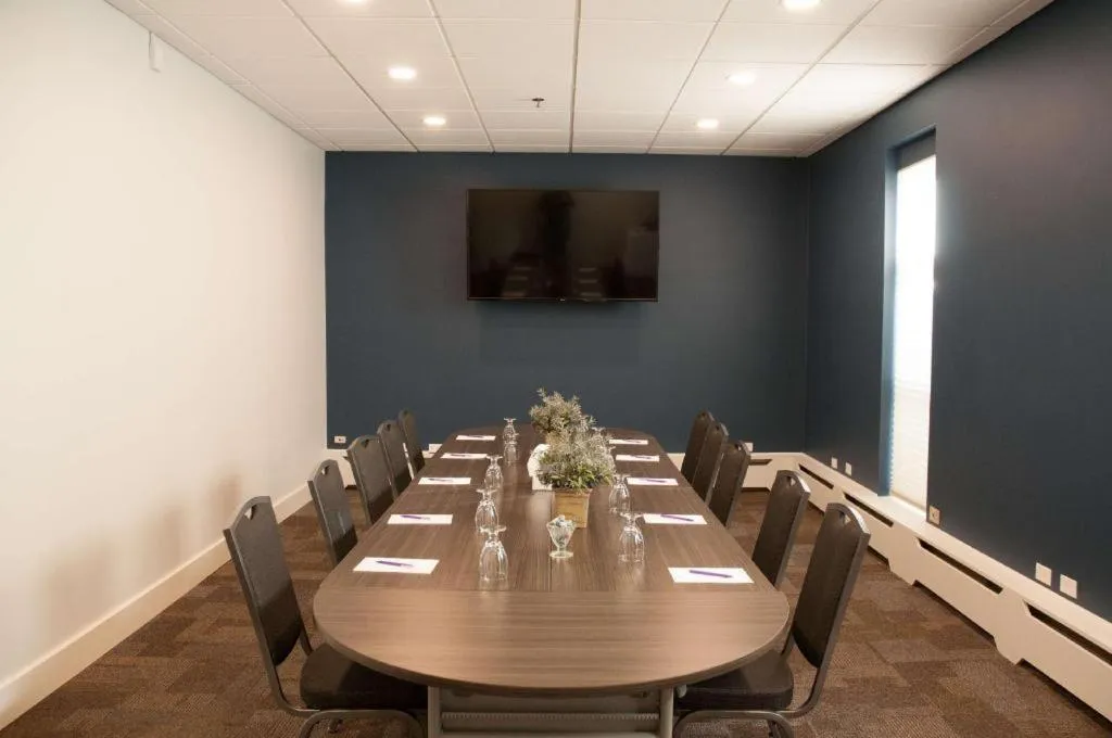 Coast High Country Inn