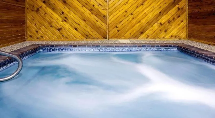 Holiday Inn Express & Suites Winner By IHG