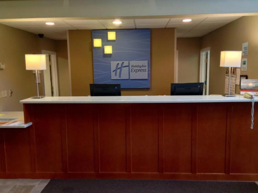 Holiday Inn Express & Suites Winner By IHG