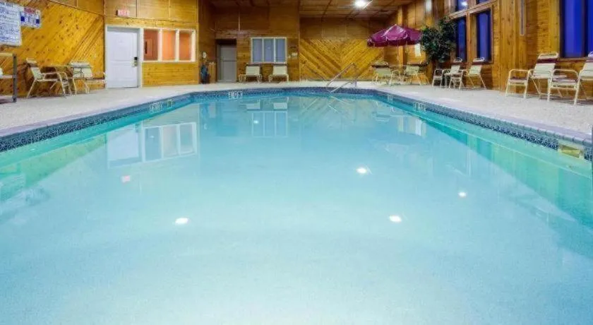 Holiday Inn Express & Suites Winner By IHG