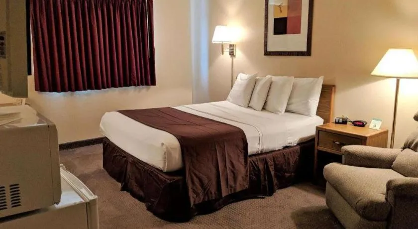 Bed in Americas Best Value Inn Torrington