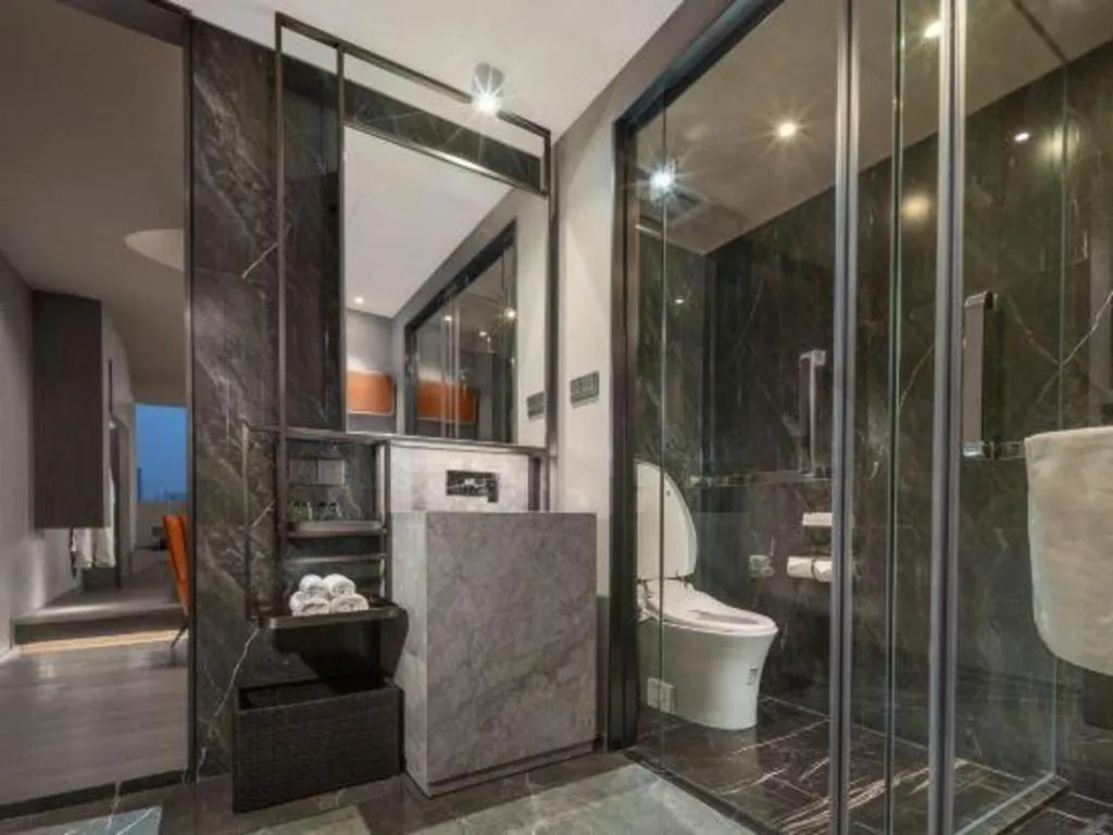 Hangzhou Blossom Hotel