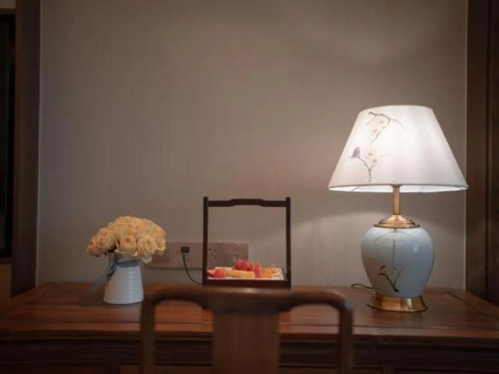 Hangzhou Blossom Hotel